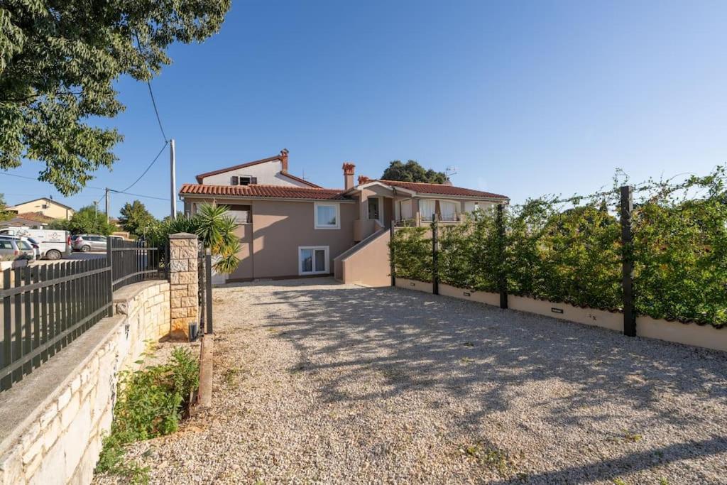 Kukci Villa Corinna מראה חיצוני תמונה