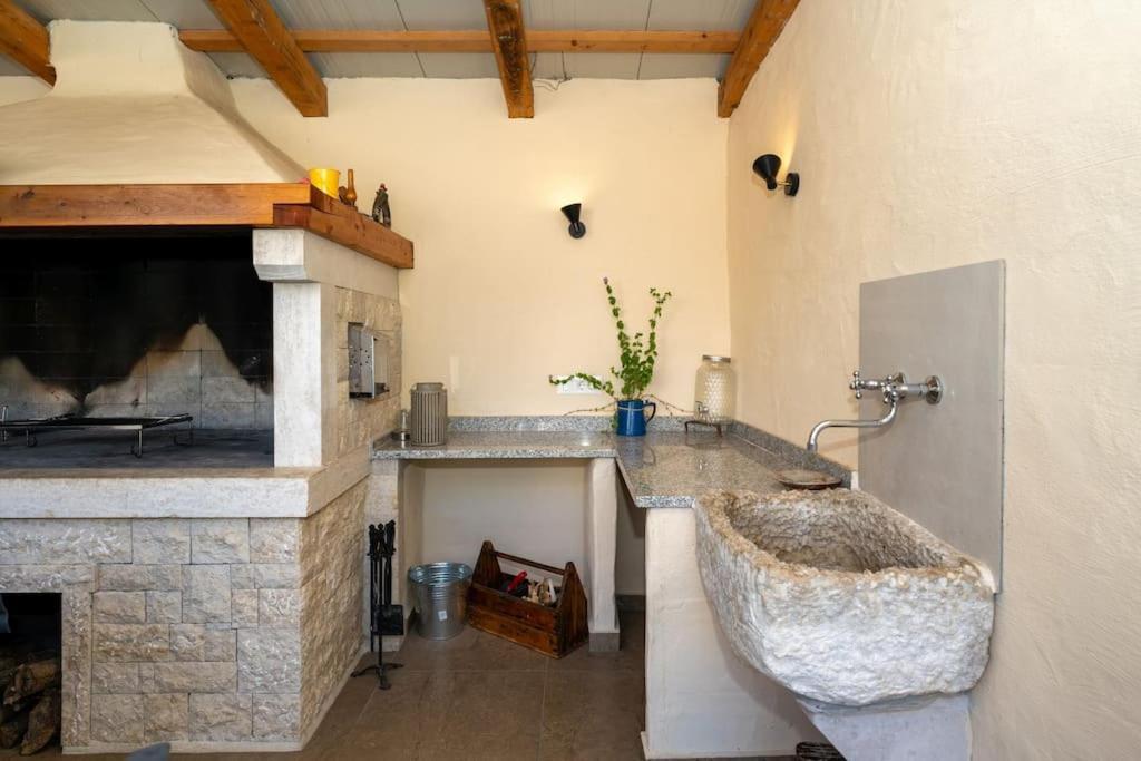 Kukci Villa Corinna מראה חיצוני תמונה