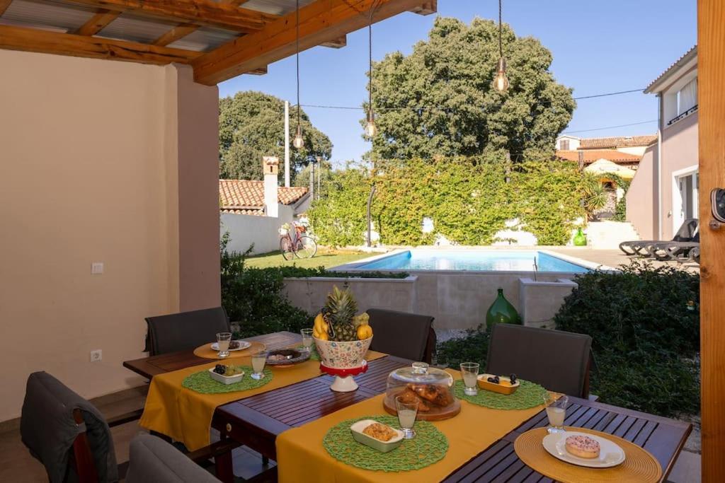 Kukci Villa Corinna מראה חיצוני תמונה