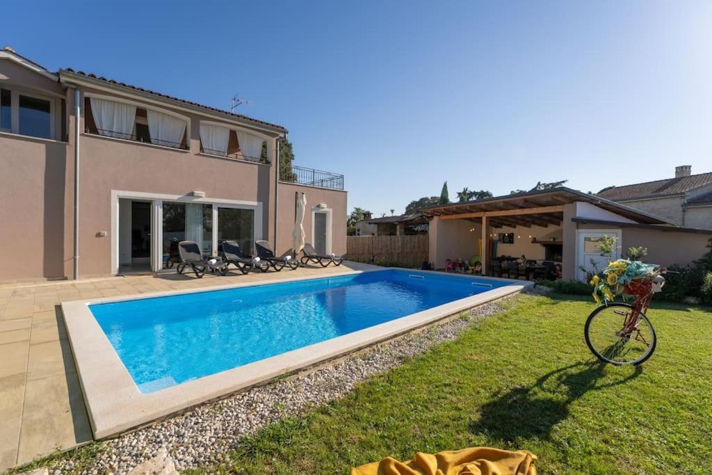 Kukci Villa Corinna מראה חיצוני תמונה