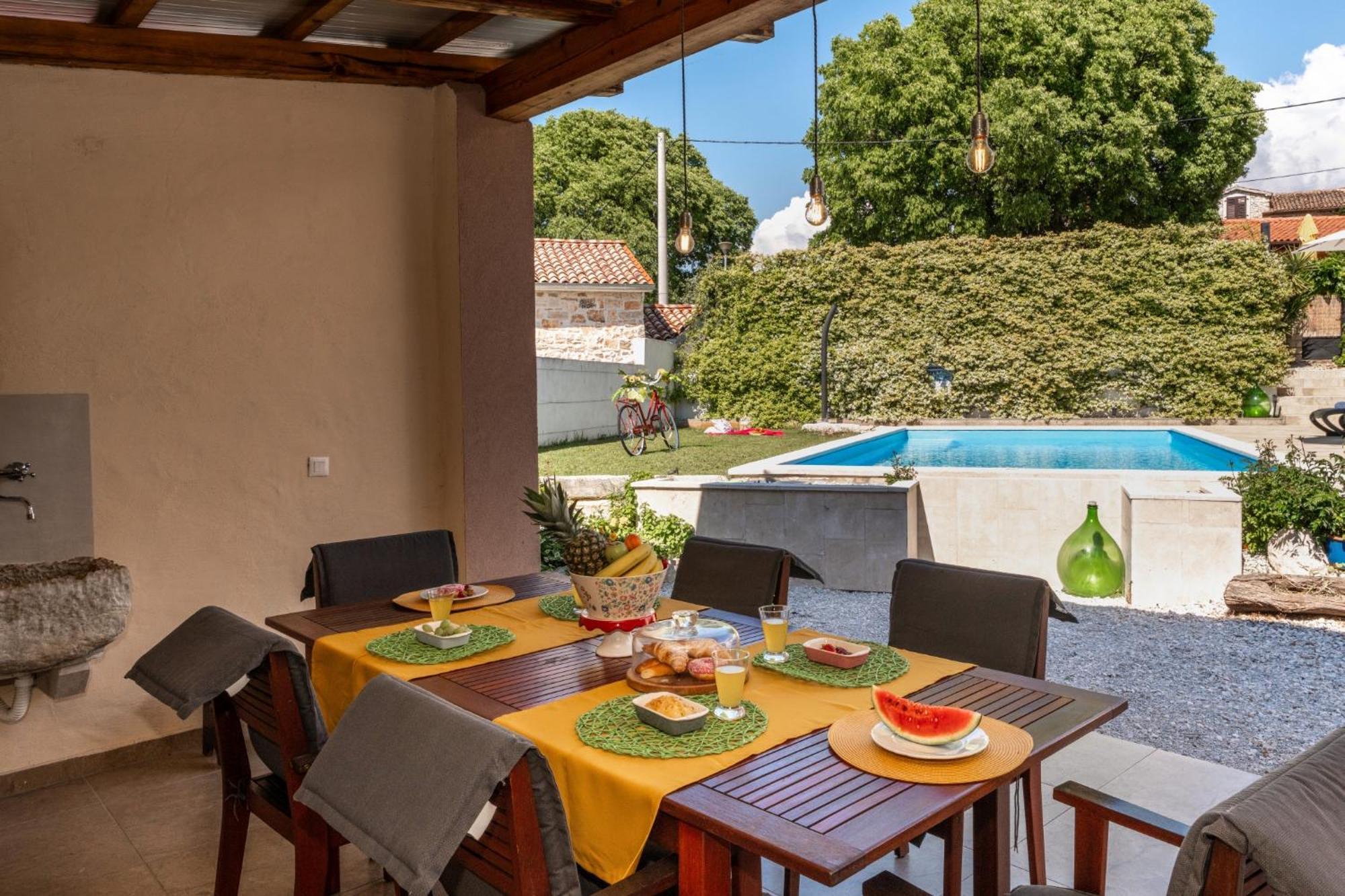 Kukci Villa Corinna מראה חיצוני תמונה