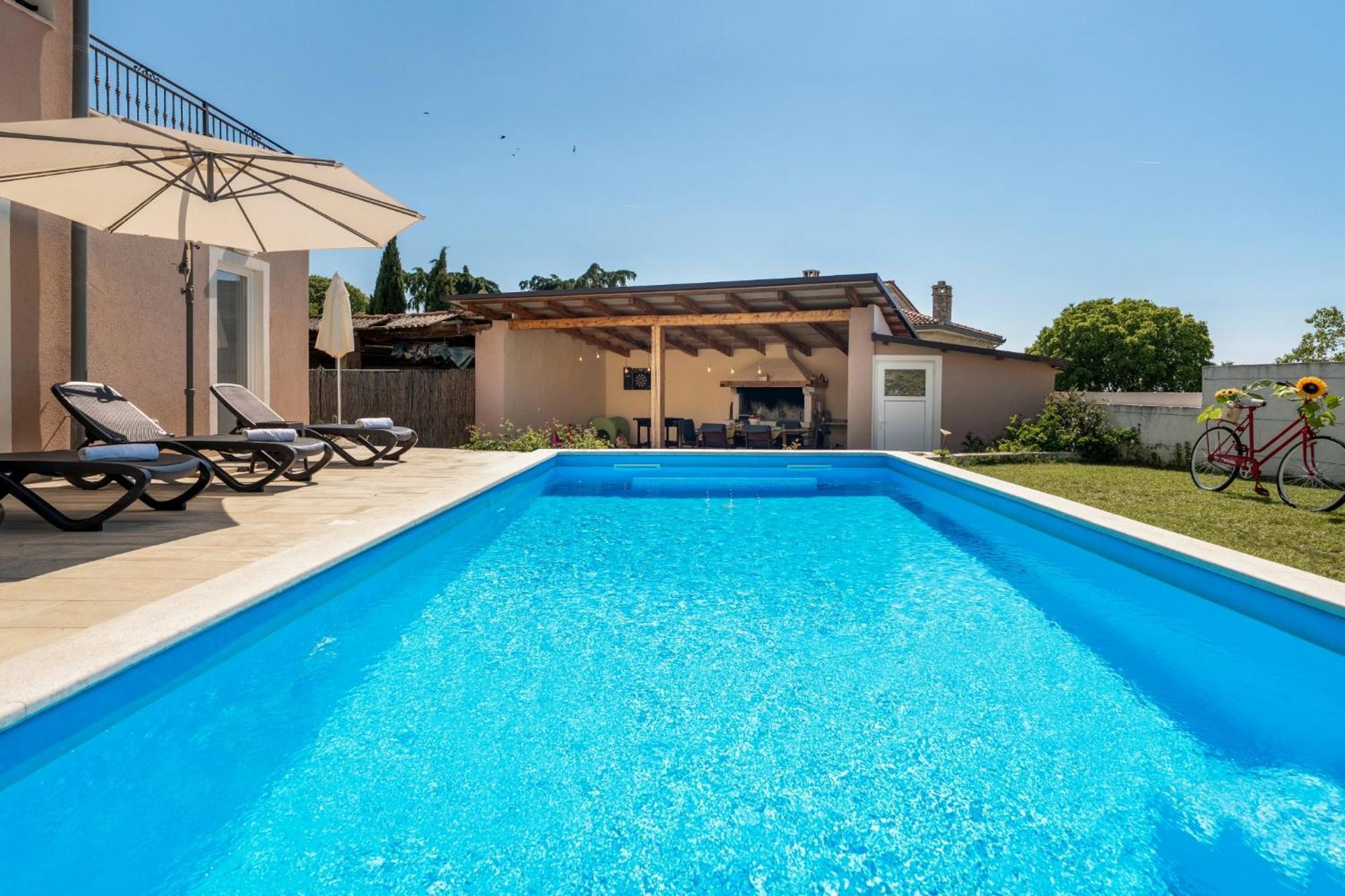 Kukci Villa Corinna מראה חיצוני תמונה