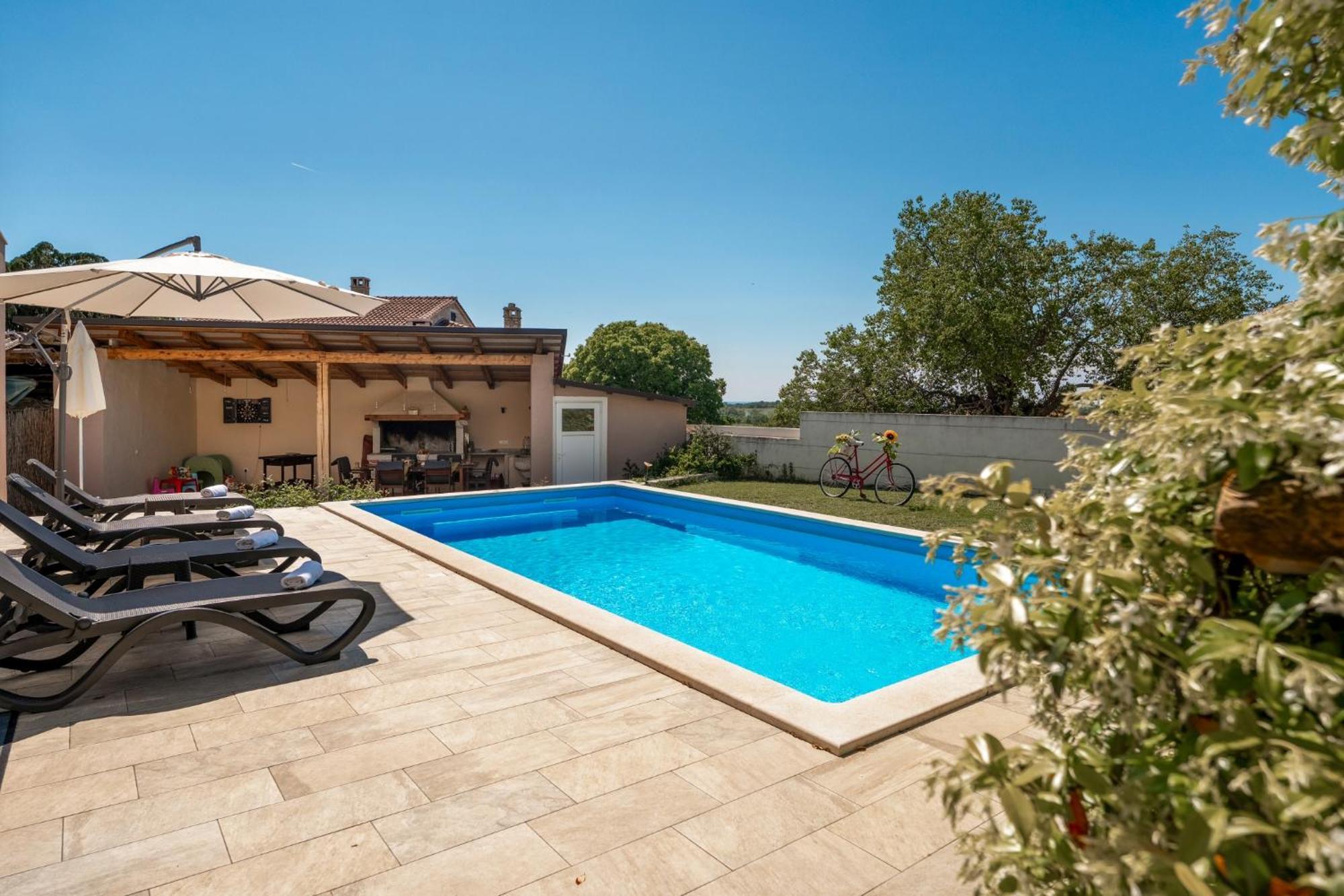 Kukci Villa Corinna מראה חיצוני תמונה