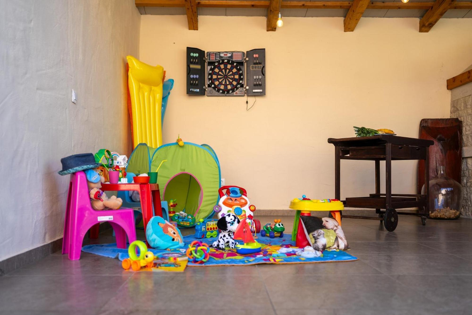 Kukci Villa Corinna מראה חיצוני תמונה